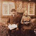 Familie Herkenhoff, "Sandkrögers", in Gellenbeck