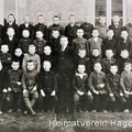 Jungenklasse der Volksschule Hagen mit Lehrer Josef Escher