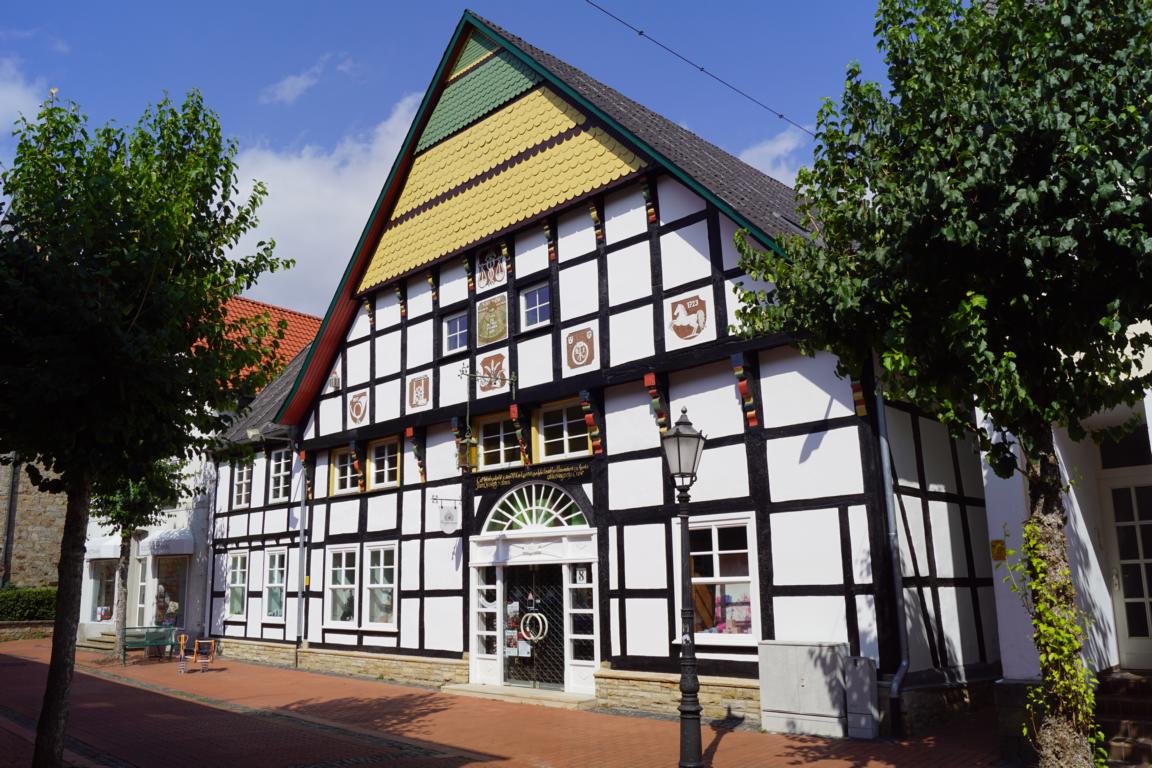 Fachwerkhaus Posthorn an der Dorfstrasse